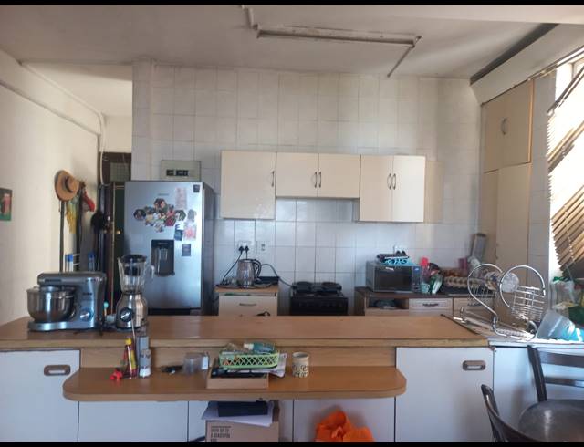 1.5 BEDROOM FLAT FOR SALE IN ESPLANADE